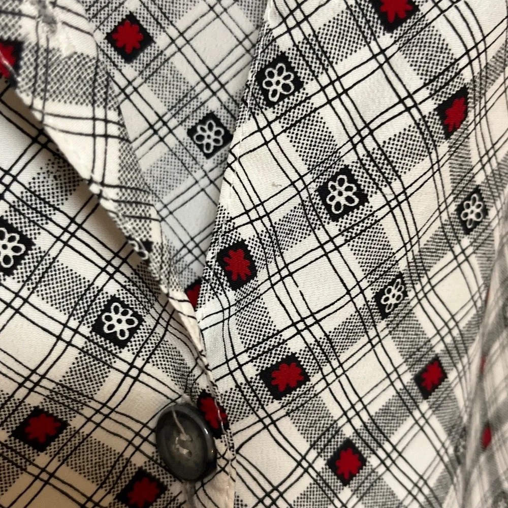 Salvatore Ferragamo Vintage White and Red Plaid Short Sleeve Button Down Shirt - Picture 5 of 6